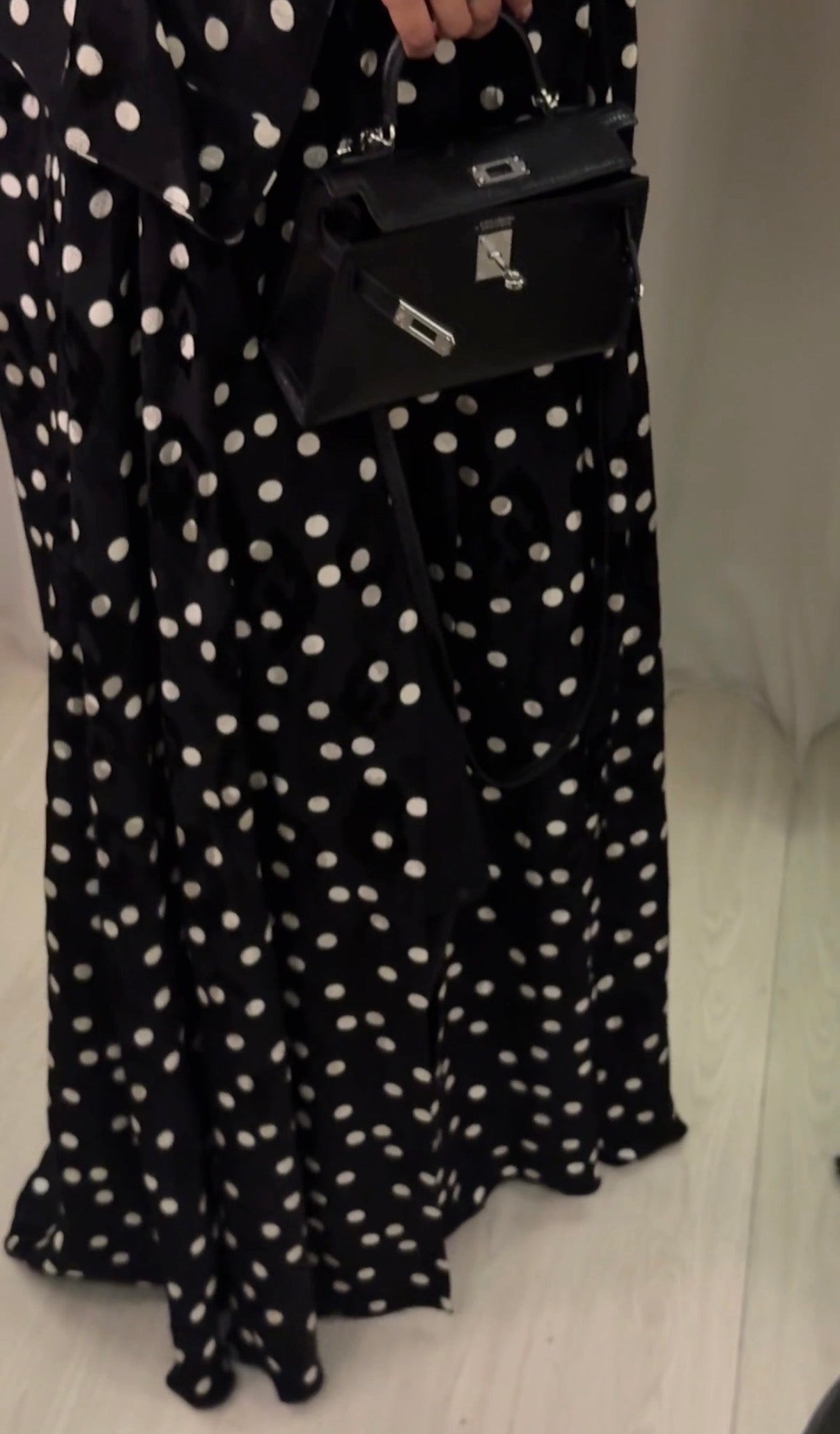 Black-polka